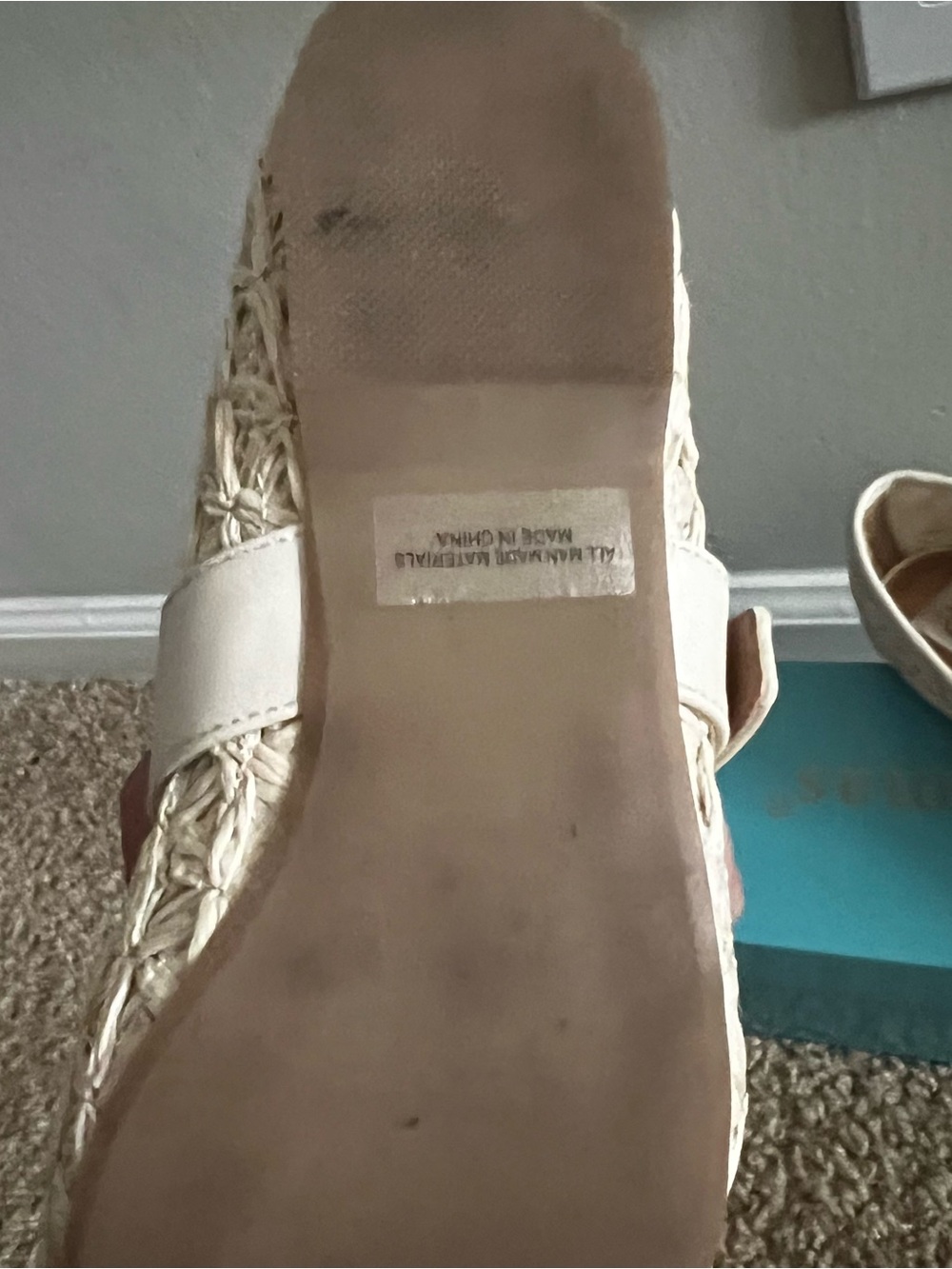 2 PAIRS FLATS SHOES LIKE NEW. CREAM BEIGE COLOR SIZE 8 - Picture 8 of 13